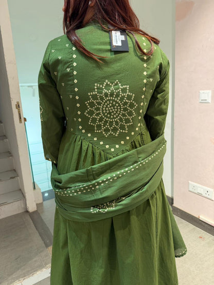 Women’s Green Embroidered Kurta Pant Set with Dupatta